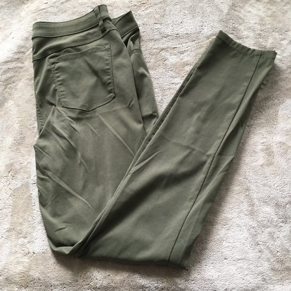 Prana - Briann Pant - size 10 - cargo green